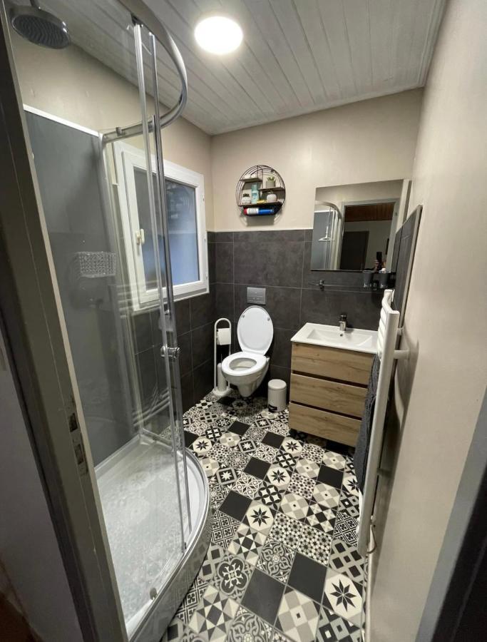 Petite Maison Au Calme, Dans Une Impasse L'Epine  Esterno foto